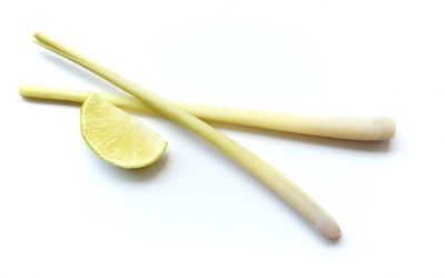 Essential Oils: 5 Lemongrass Life Hacks